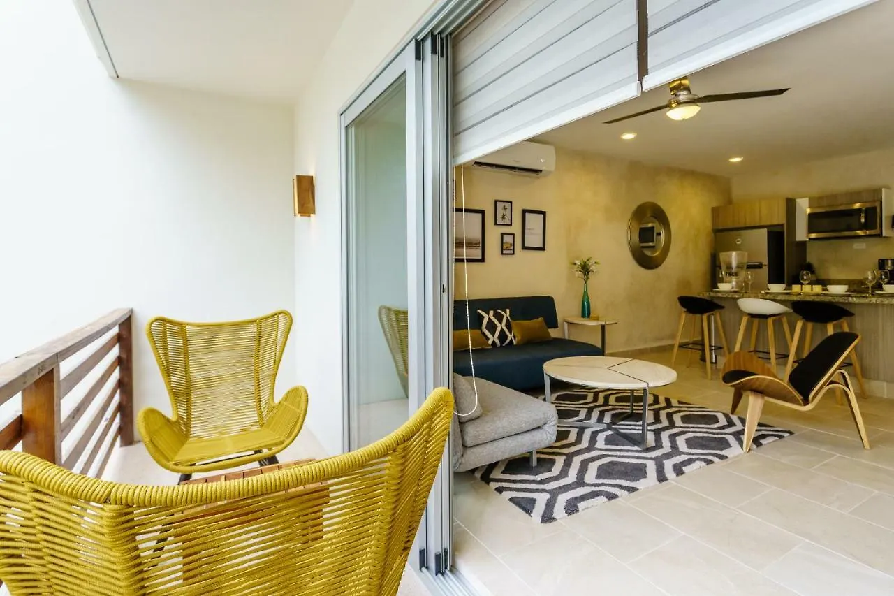 Charming Nature-Inspired Condos With Sultry Surroundings By Stella Rentals 图卢姆 公寓